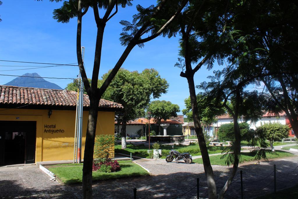אנטיגואה גואטמלה Hostal Antigueeno מראה חיצוני תמונה