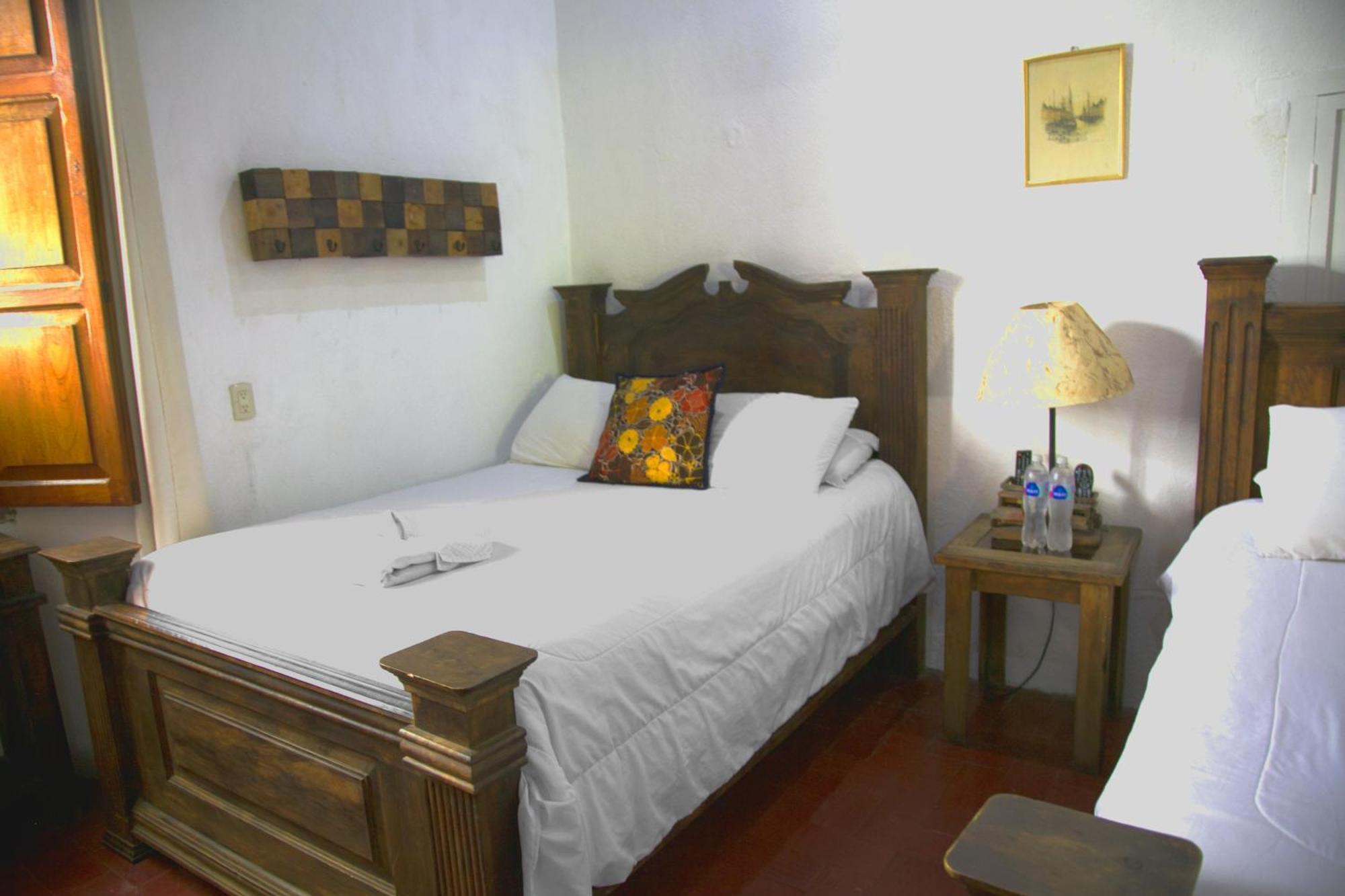 אנטיגואה גואטמלה Hostal Antigueeno מראה חיצוני תמונה